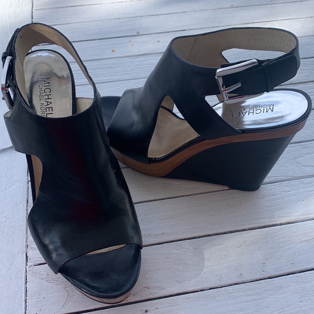 Michael Kors Josephine Wedge Black Leather Size 10